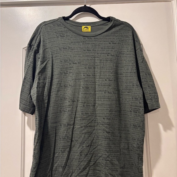 Kealopiko Other - Olive Textured Short Sleeve Tee
